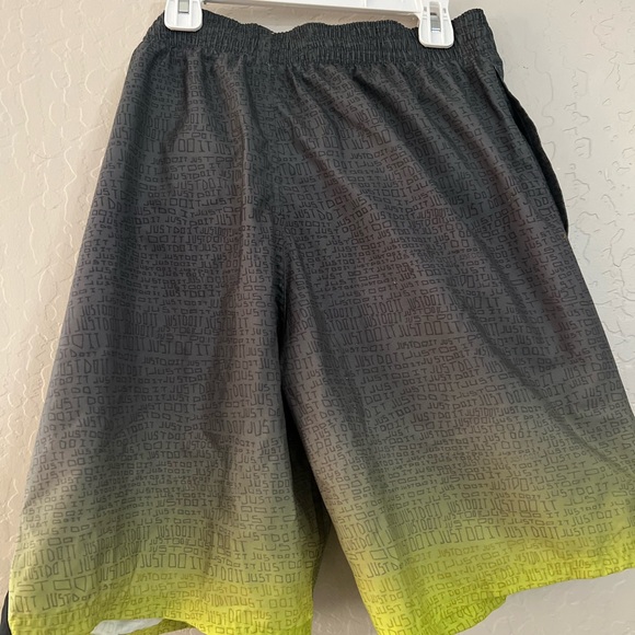 Men’s Swim Shorts Nike Medium - Picture 4 of 4